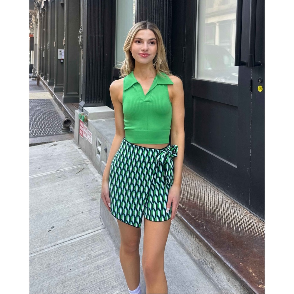 DVF for Target women’s side wrap arrow geo green mini skirt size Small